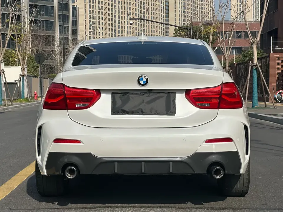 BMW 1 Series BMW 1 Series 2023 120i M Sport Night Edition 2022 — thumbnail 2