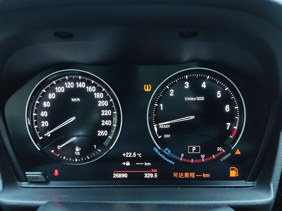 BMW 1 Series BMW 1 Series 2021 120i M Sport Night Edition 2022 — thumbnail 4