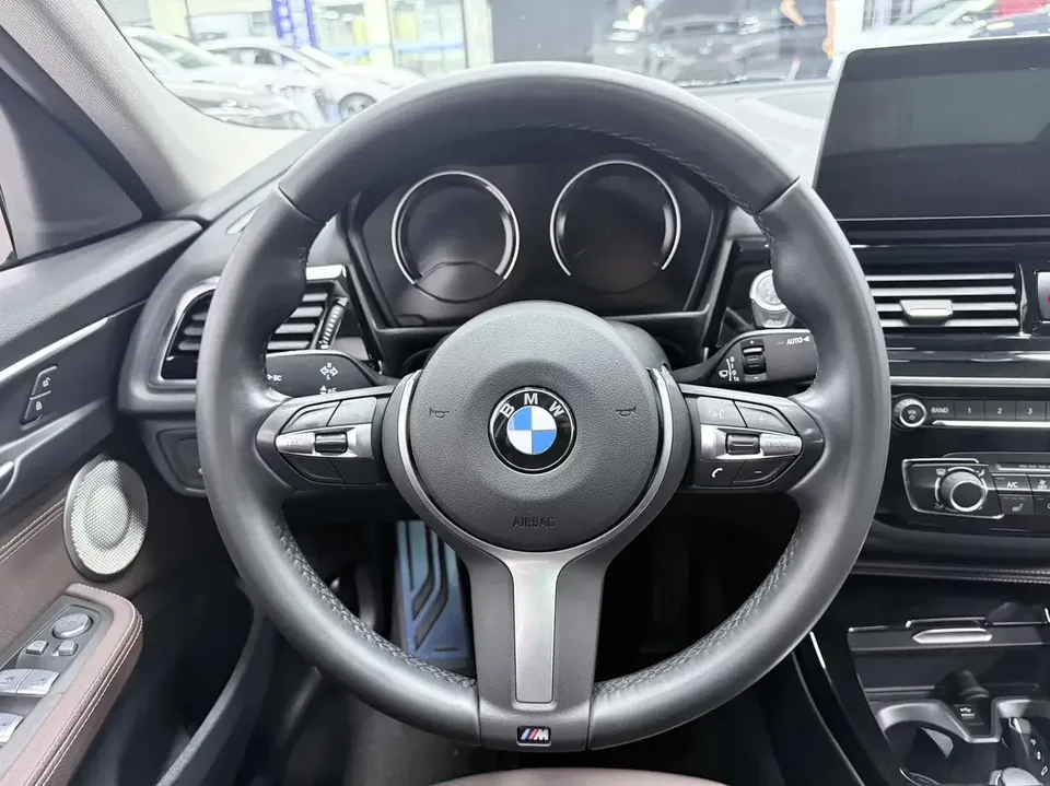BMW 1 Series BMW 1 Series 2021 120i M Sport Night Edition 2022 — thumbnail 5