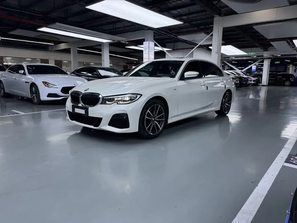 BMW 3 Series BMW 3 Series 2022 320Li M Sport Package 2022 — photo 1, buy with delivery to Moscow