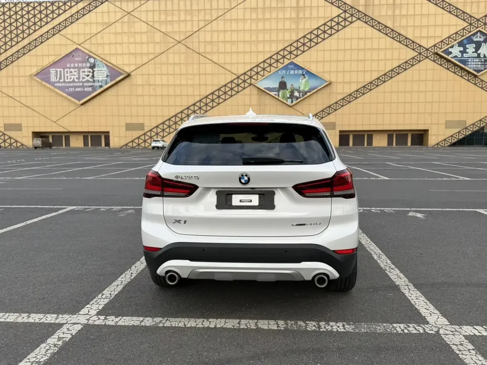 BMW X1 BMW X1 2022 sDrive20Li Fashion 2023 — thumbnail 2