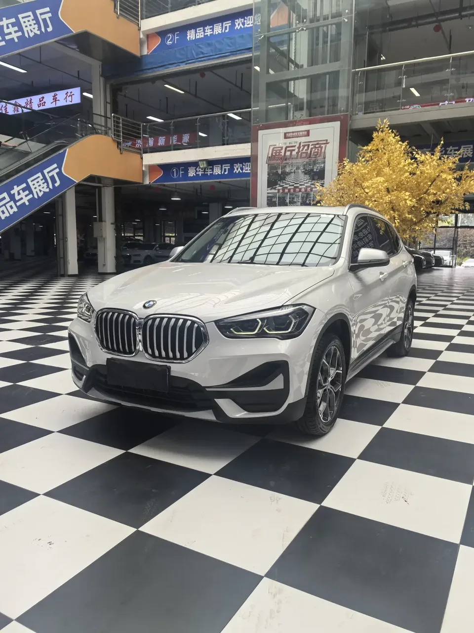 BMW X1 BMW X1 2022 sDrive20Li Fashion 2022 — photo 1, buy with delivery to Moscow