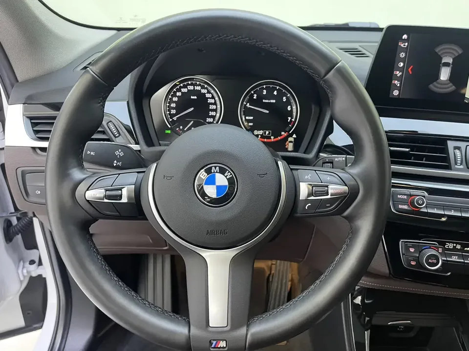 BMW X1 BMW X1 2022 sDrive20Li Premium 2022 — thumbnail 4