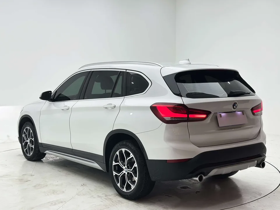 BMW X1 BMW X1 2022 sDrive20Li Fashion 2023 — thumbnail 2