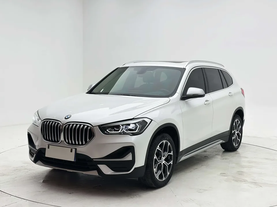 BMW X1 BMW X1 2022 sDrive20Li Fashion 2023 — photo 1, buy with delivery to Moscow