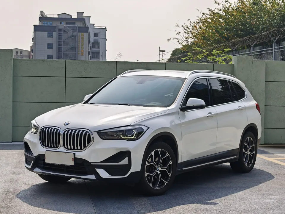 BMW X1 BMW X1 2022 sDrive20Li Fashion 2022 — photo 1, buy with delivery to Moscow