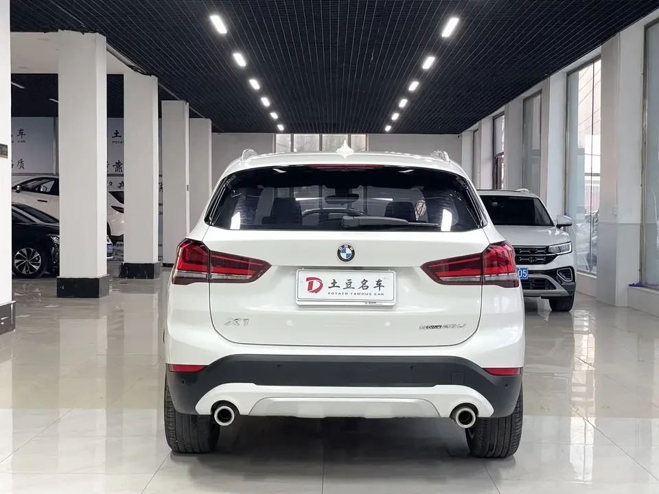 BMW X1 BMW X1 2022 sDrive20Li Fashion 2023 — thumbnail 2