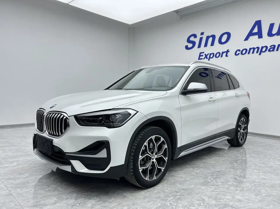 BMW X1 BMW X1 2022 sDrive20Li Fashion 2023 — photo 1, buy with delivery to Moscow