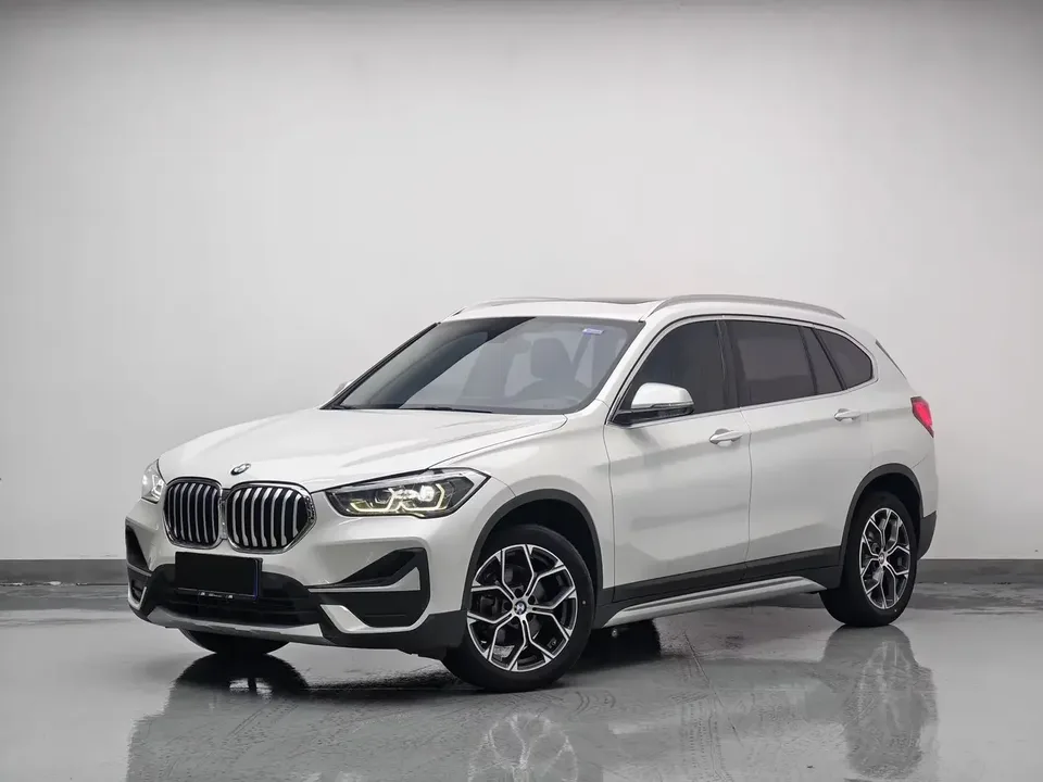 BMW X1 BMW X1 2022 sDrive20Li Fashion 2022 — фото 1, купить с доставкой в Москву