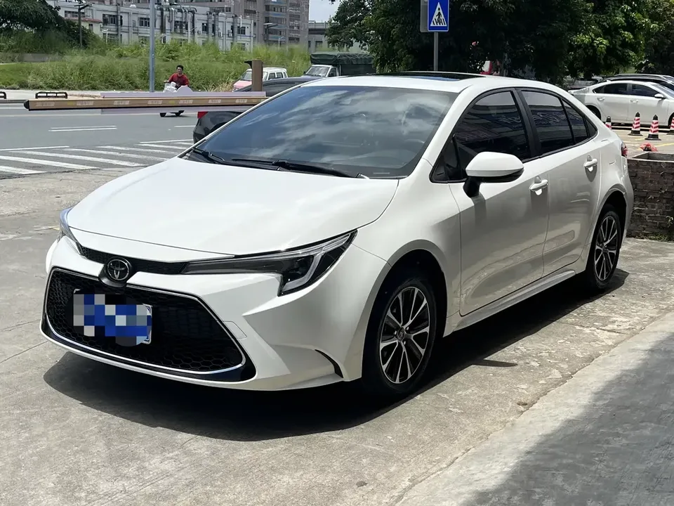 Toyota Levin Lei Ling 2023 185T Deluxe 2023 — photo 1, buy with delivery to Moscow