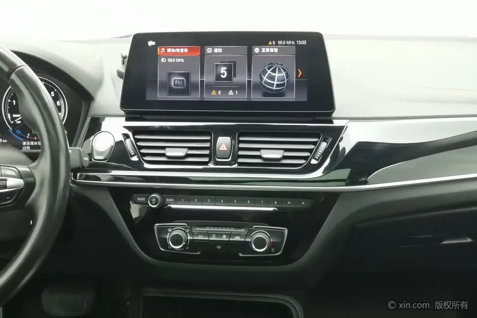 BMW 1 Series BMW 1 Series 2023 120i M Sport Night Edition 2023 — thumbnail 4