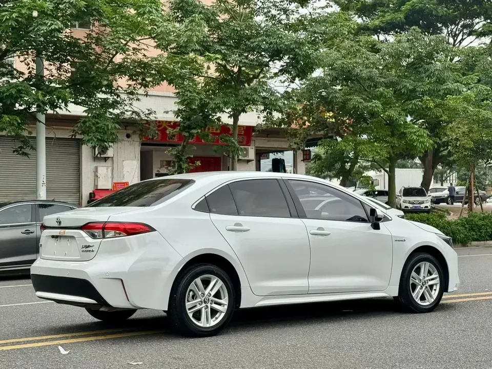 Toyota Levin Lei Ling 2023 Hybrid 1.8L Leading Edition 2023 — thumbnail 2