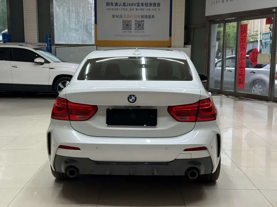 BMW 1 Series BMW 1 Series 2021 120i M Sport Night Edition 2022 — thumbnail 2