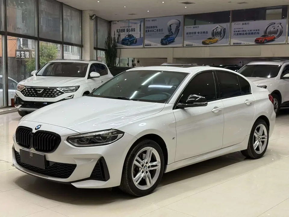 BMW 1 Series BMW 1 Series 2021 120i M Sport Night Edition 2022 — photo 1, buy with delivery to Moscow