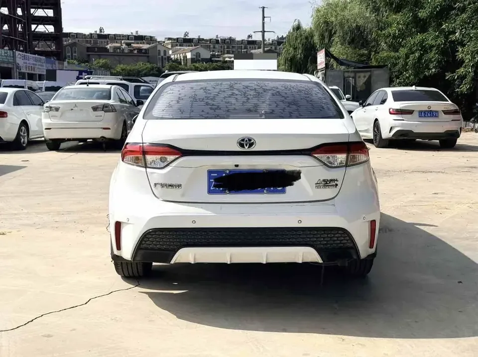 Toyota Levin Lei Ling 2022 Hybrid 1.8H E-CVT Progressive Edition 2022 — thumbnail 2