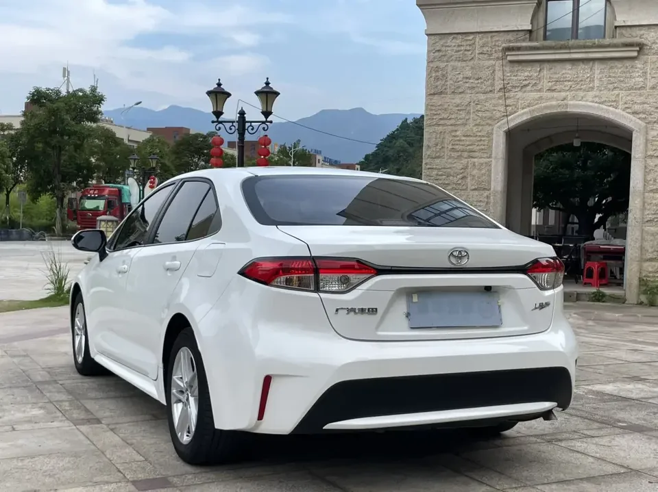 Toyota Levin Lei Ling 2022 TNGA 1.5L Deluxe Edition 2023 — thumbnail 4