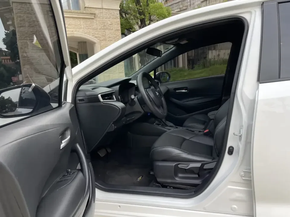 Toyota Levin Lei Ling 2022 TNGA 1.5L Deluxe Edition 2023 — thumbnail 5