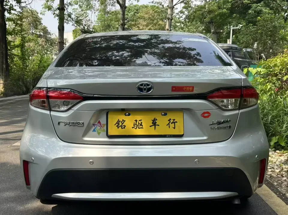 Toyota Levin Lei Ling 2022 Dual Engine 1.8H E-CVT Leading Edition 2022 — thumbnail 2