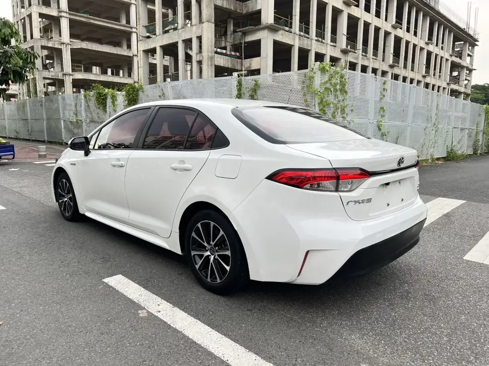 Toyota Levin Lei Ling 2023 Hybrid 1.8L Sports Edition 2023 — thumbnail 2