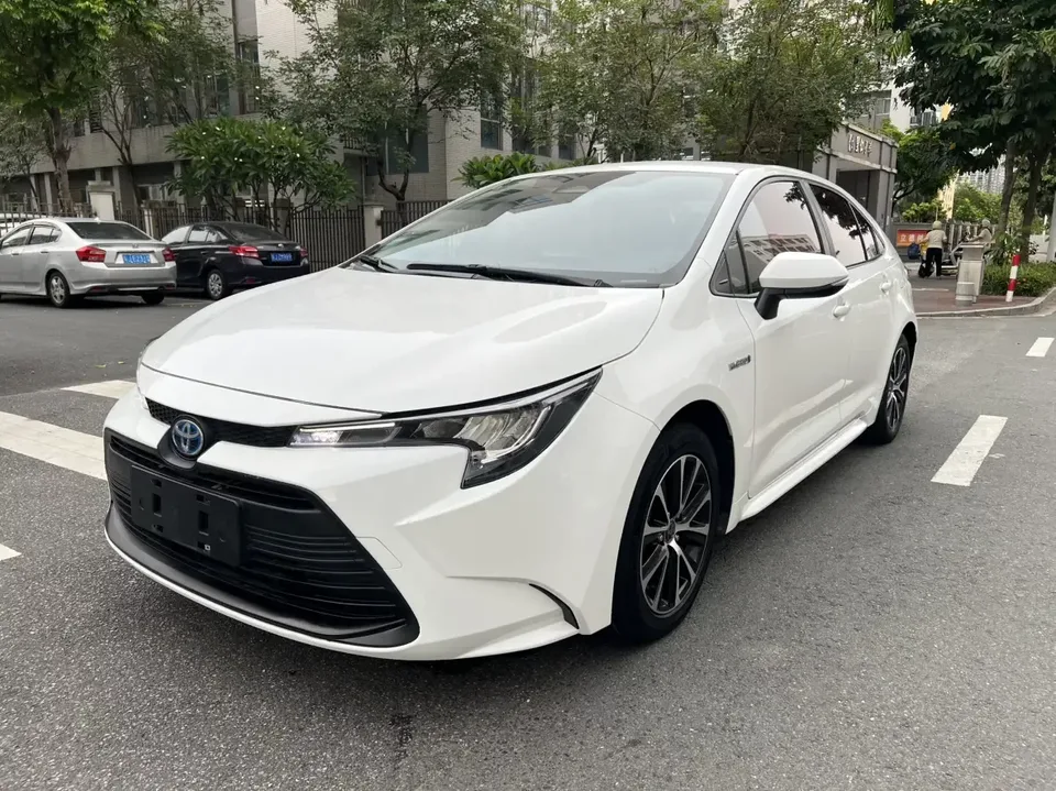 Toyota Levin Lei Ling 2023 Hybrid 1.8L Sports Edition 2023 — photo 1, buy with delivery to Moscow