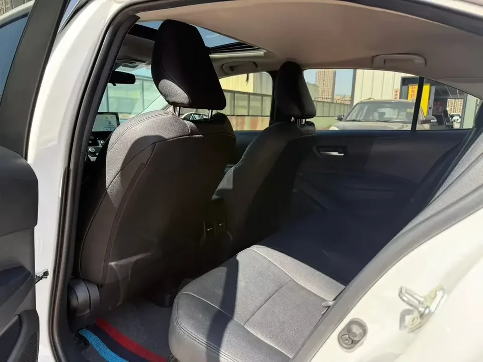 Toyota Levin Lei Ling 2023 Hybrid 1.8L Deluxe Edition 2023 — thumbnail 3