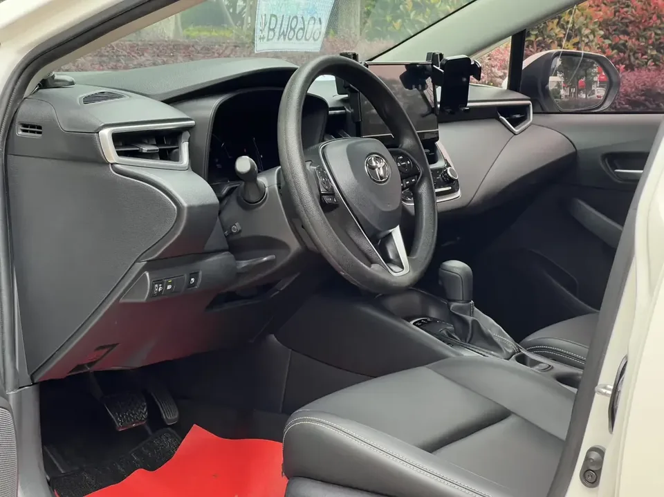 Toyota Levin Lei Ling 2023 Hybrid 1.8L Sports Edition 2023 — thumbnail 4