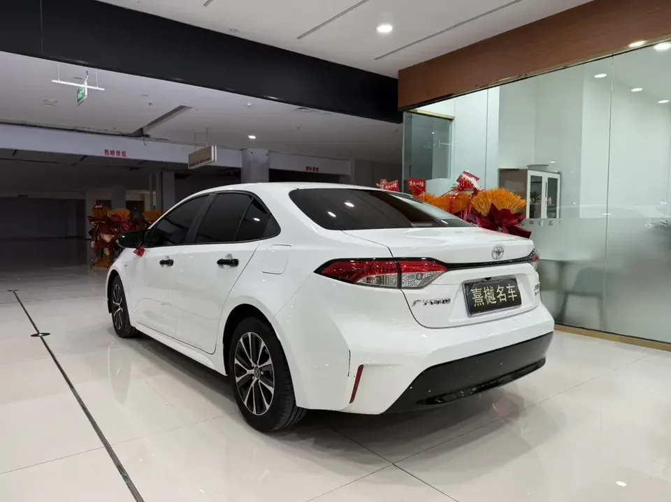Toyota Levin Lei Ling 2024 Hybrid 1.8L Deluxe Edition 2025 — thumbnail 4