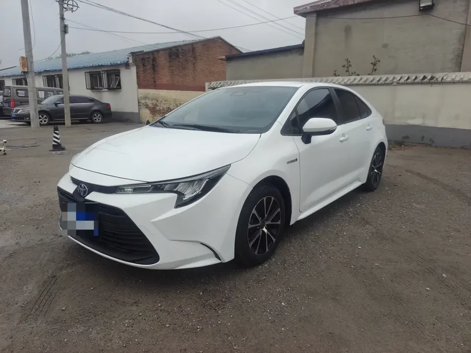 Toyota Levin Lei Ling 2023 Hybrid 1.8L Sports Edition 2023 — фото 1, купить с доставкой в Москву