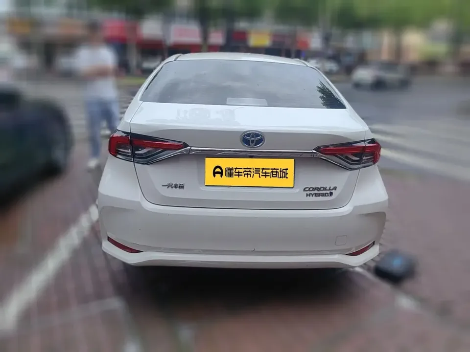 Toyota Corolla Corolla 2021 Dual Engine 1.8L E-CVT Elite Edition 2022 — thumbnail 2