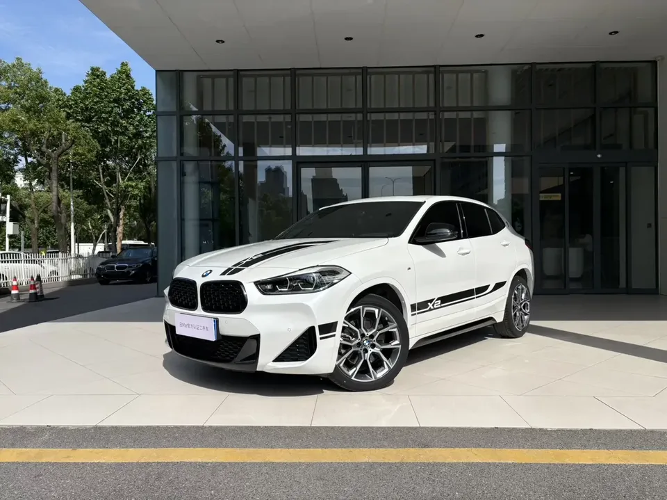 BMW X2 BMW X2 2022 sDrive25i M Off-Road Package 2022 — photo 1, buy with delivery to Moscow