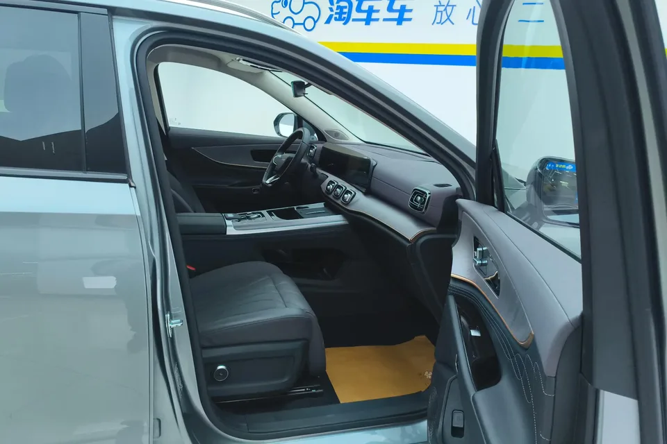 Chery Tiggo 9 C-DM Tiggo 9 C-DM 2025 106km Super Edition Ternary Lithium 2024 — thumbnail 3