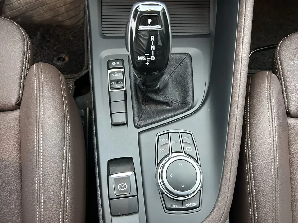 BMW X1 BMW X1 2022 sDrive20Li Fashion 2023 — thumbnail 3