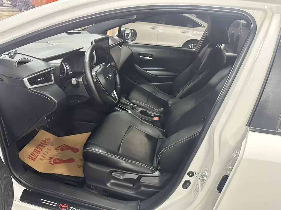 Toyota Levin Lei Ling 2022 185T CVT Deluxe Edition 2023 — thumbnail 3