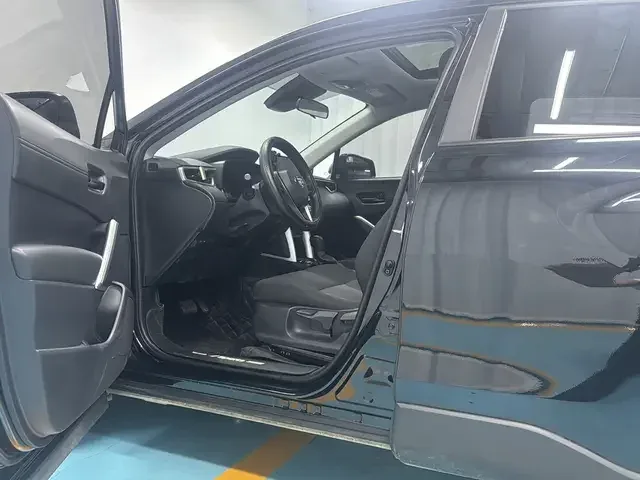 Toyota Frontlander Fenglanda 2023 2.0L CVT Leading Edition 2024 — thumbnail 5