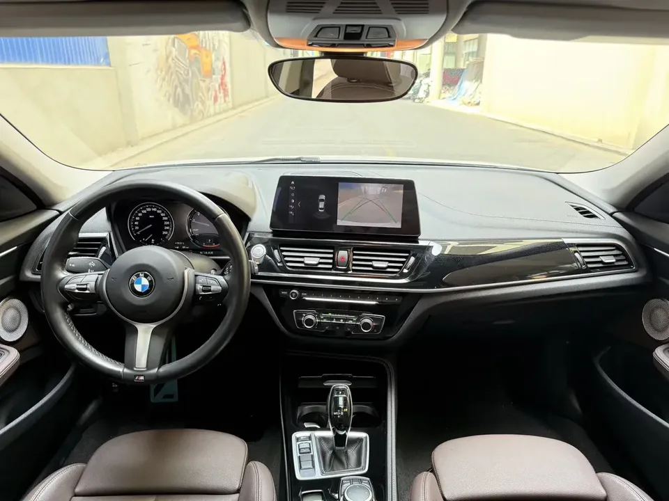 BMW 1 Series BMW 1 Series 2021 120i M Sport Night Edition 2022 — thumbnail 4