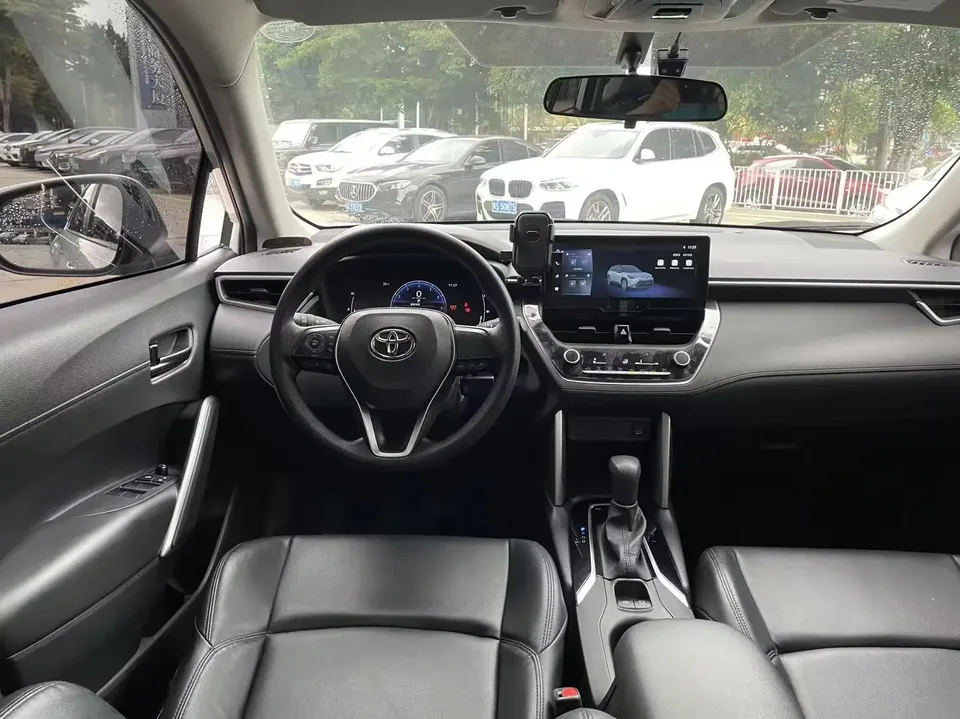 Toyota Frontlander Fenglanda 2023 2.0L CVT Elite Edition 2023 — thumbnail 4