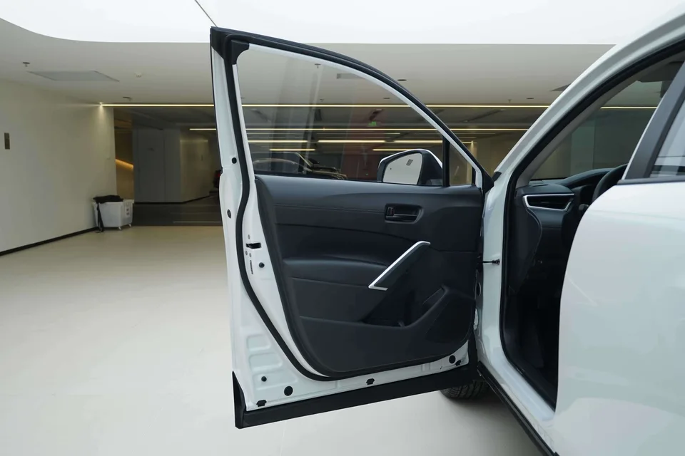 Toyota Frontlander Fenglanda 2024 2.0L CVT Elite Edition 2024 — миниатюра 5
