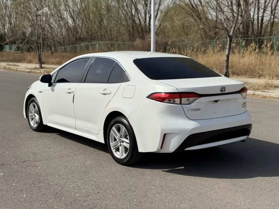 Toyota Levin Lei Ling 2022 Hybrid 1.8H E-CVT Progressive Edition 2022 — thumbnail 2