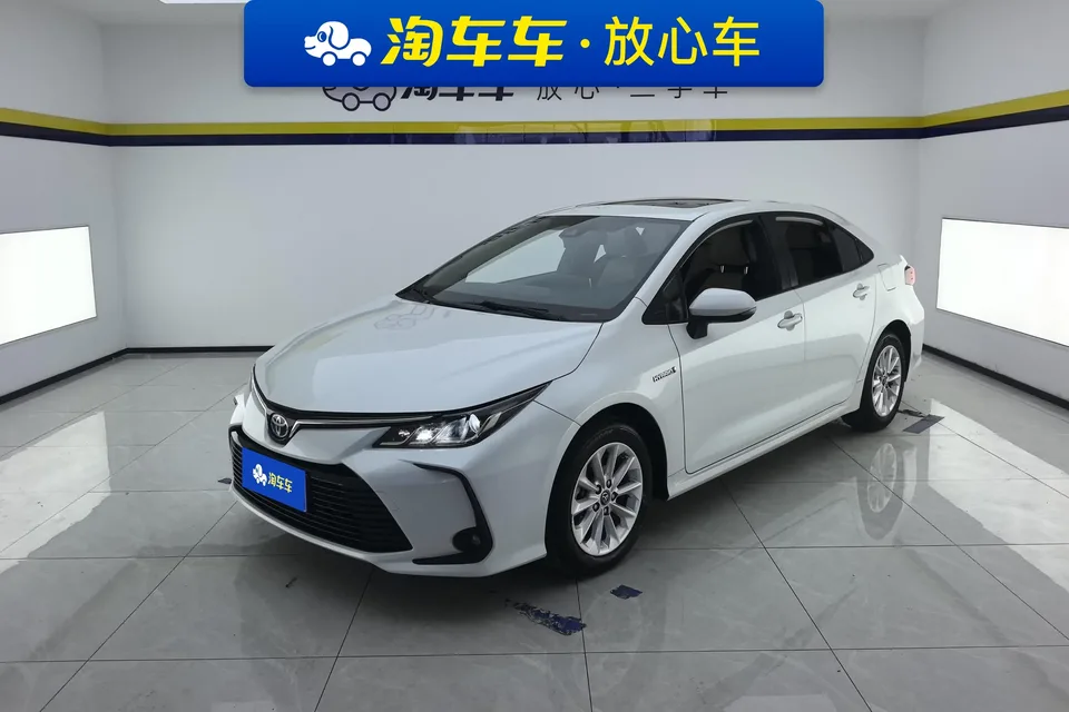 Toyota Corolla Corolla 2021 Dual Engine 1.8L E-CVT Elite Edition 2022 — photo 1, buy with delivery to Moscow