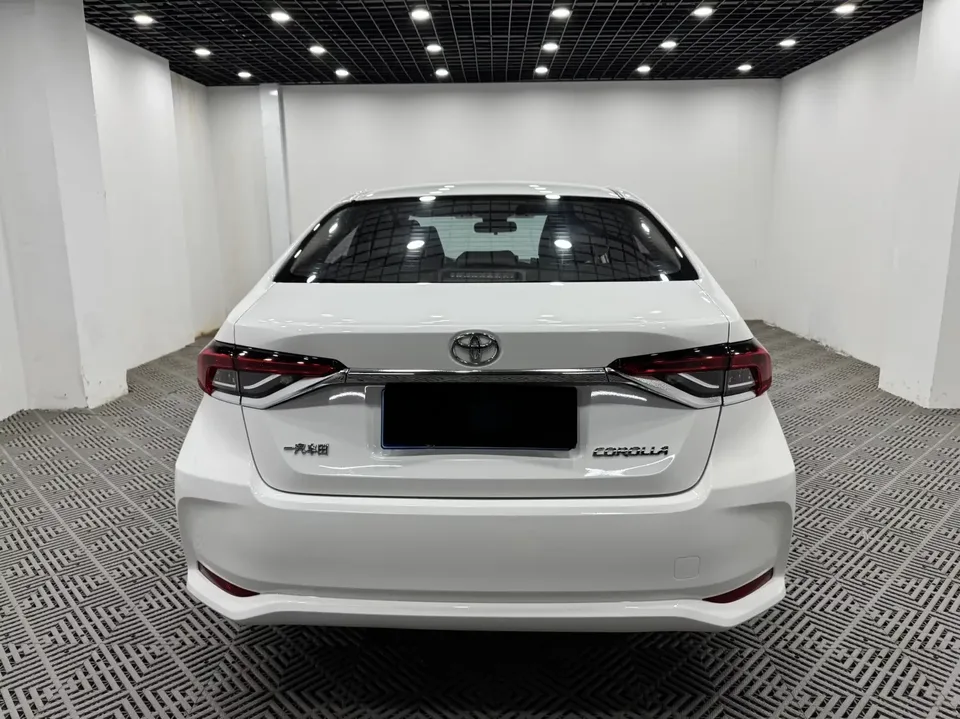 Toyota Corolla Corolla 2021 1.5L CVT Elite Edition 2022 — thumbnail 2