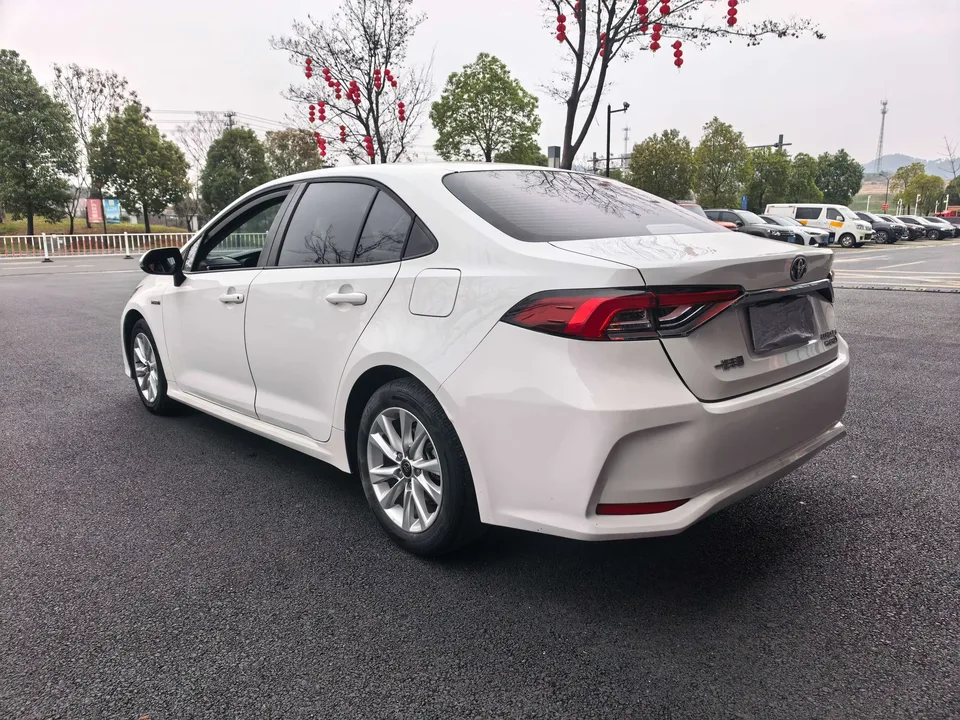 Toyota Corolla Corolla 2023 Intelligent Electric Hybrid Dual Engine 1.8L E-CVT Elite Edition 2023 — thumbnail 2