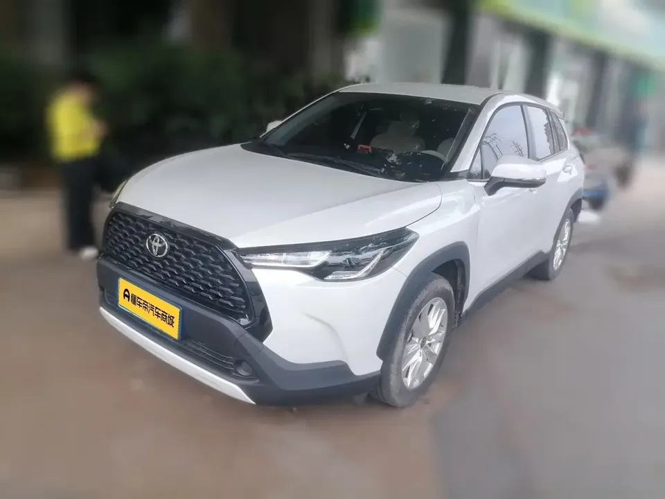 Toyota CorollaCross Corolla Sharp 2024 2.0L CVT Pioneer Edition 2024 — photo 1, buy with delivery to Moscow