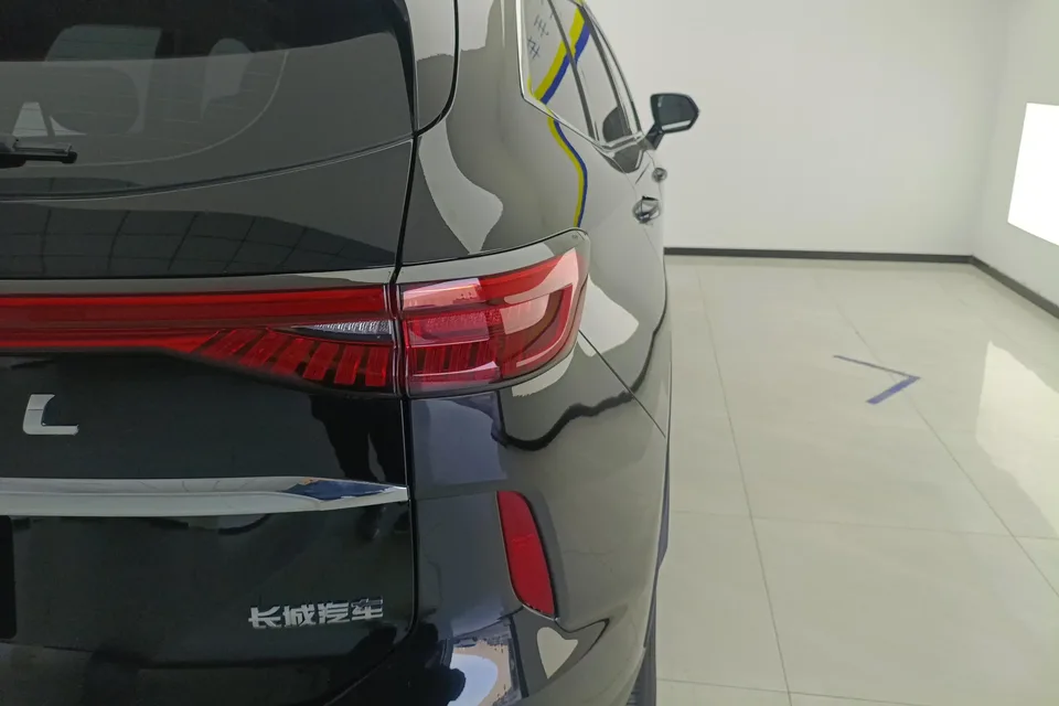 Haval H6 Haval H6 2021 The third generation 1.5GDIT automatic Max version 2022 — thumbnail 2