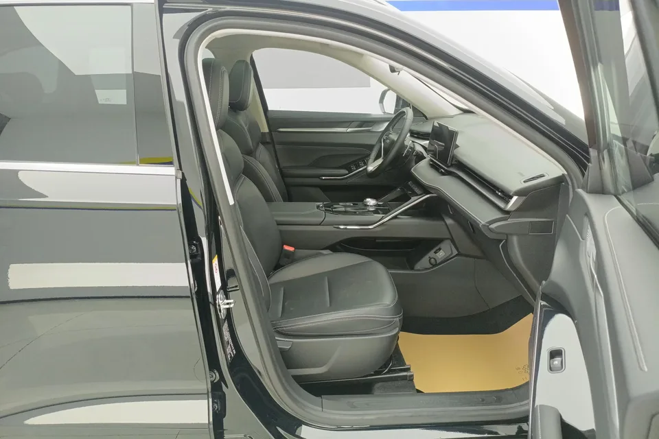 Haval H6 Haval H6 2021 The third generation 1.5GDIT automatic Max version 2022 — thumbnail 5