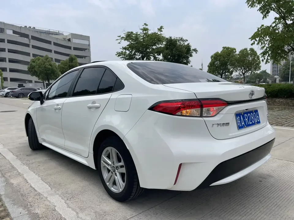 Toyota Levin Lei Ling 2022 185T CVT Deluxe Edition 2023 — thumbnail 2