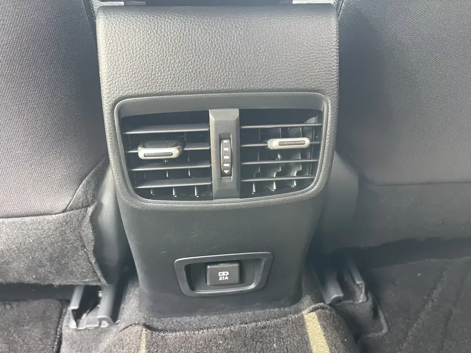 Toyota Levin Lei Ling 2022 185T CVT Deluxe Edition 2023 — thumbnail 5
