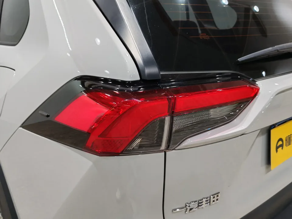 Toyota RAV4 RAV4 Rongfang 2021 2.0L CVT 2WD Fashion Edition 2022 — thumbnail 4