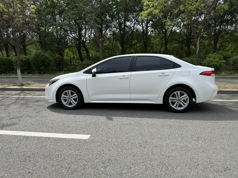 Toyota Levin Lei Ling 2022 185T CVT Deluxe Edition 2022 — thumbnail 4