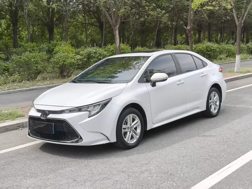 Toyota Levin Lei Ling 2022 185T CVT Deluxe Edition 2022 — photo 1, buy with delivery to Moscow