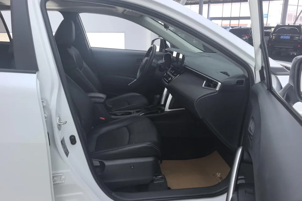 Toyota CorollaCross Corolla Sharp 2023 2.0L Intelligent Electric Hybrid Dual Engine Elite Edition 2024 — thumbnail 3